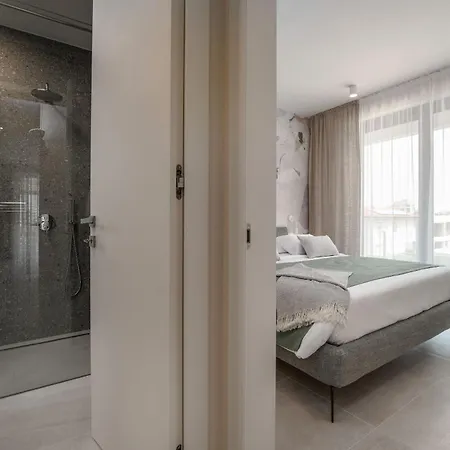 The Q Bliss - Your New 4-star Hideaway With A Garage *