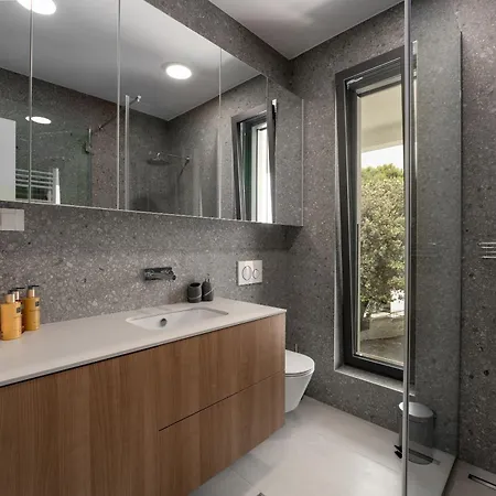 The Q Bliss - Your New 4-star Hideaway With A Garage Rovinj